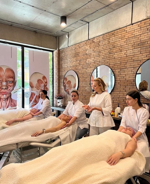 Face Gym by Ane Rosh